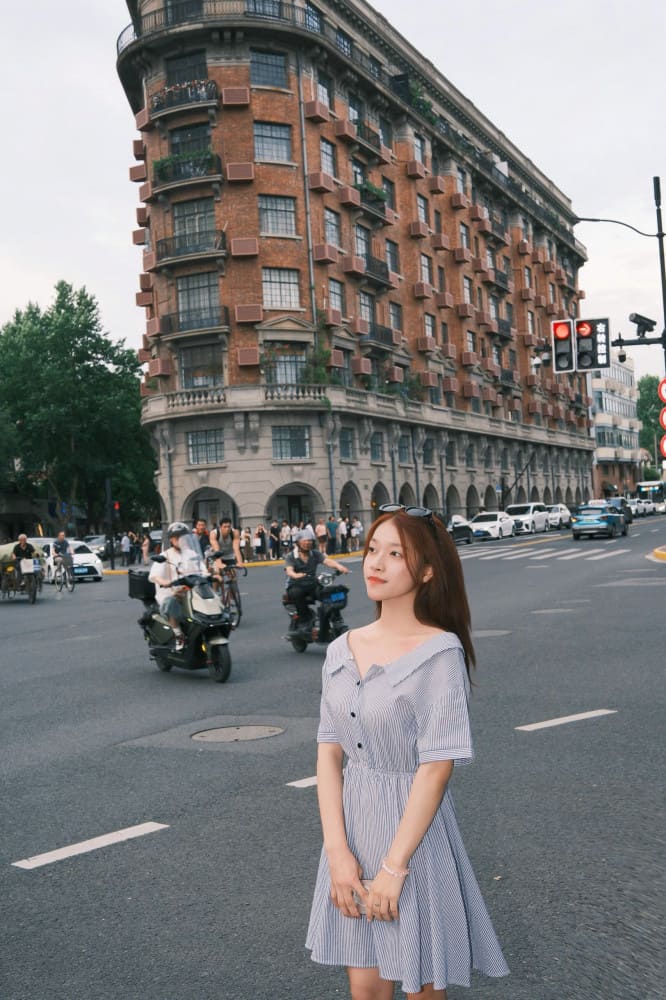 Hanoi Lady Riders, Handsome Guides – Playful Tours