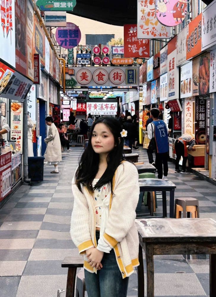 Ho Chi Minh City Lady Riders, Handsome Guides – Playful Tours