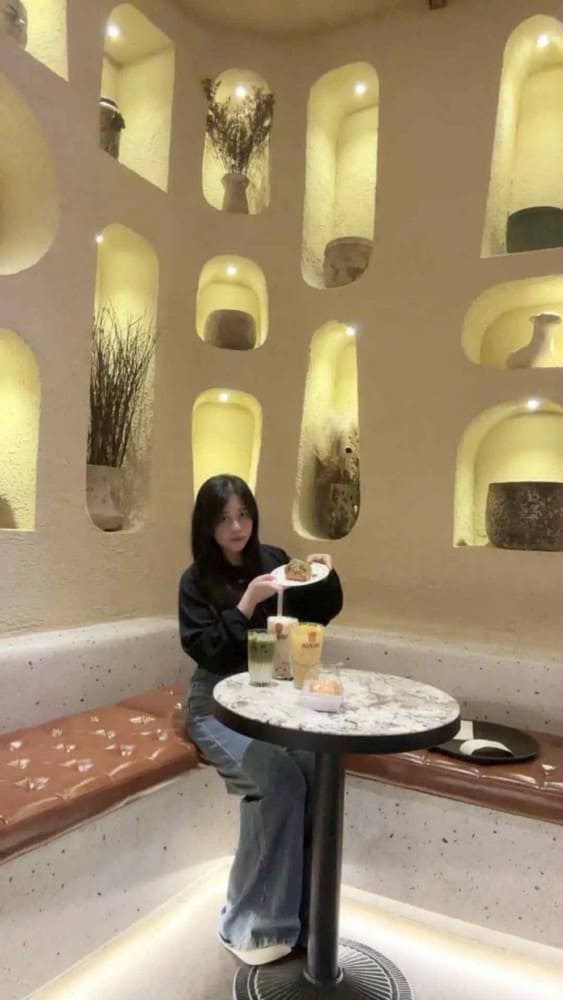 Ha Long Bay Lady Riders, Handsome Guides – Playful Tours