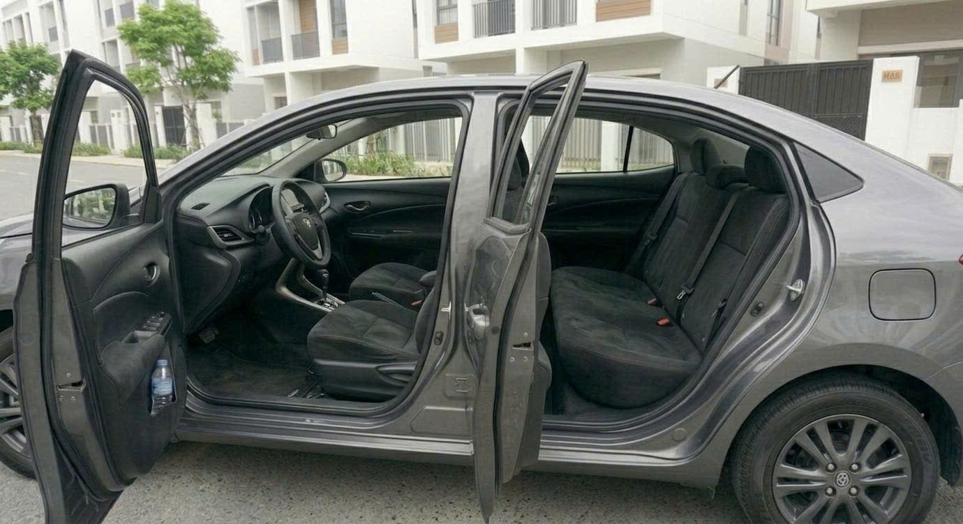 Hanoi 5-Seater Private Car Charter Service (8 Hours) Vehicle photo 5