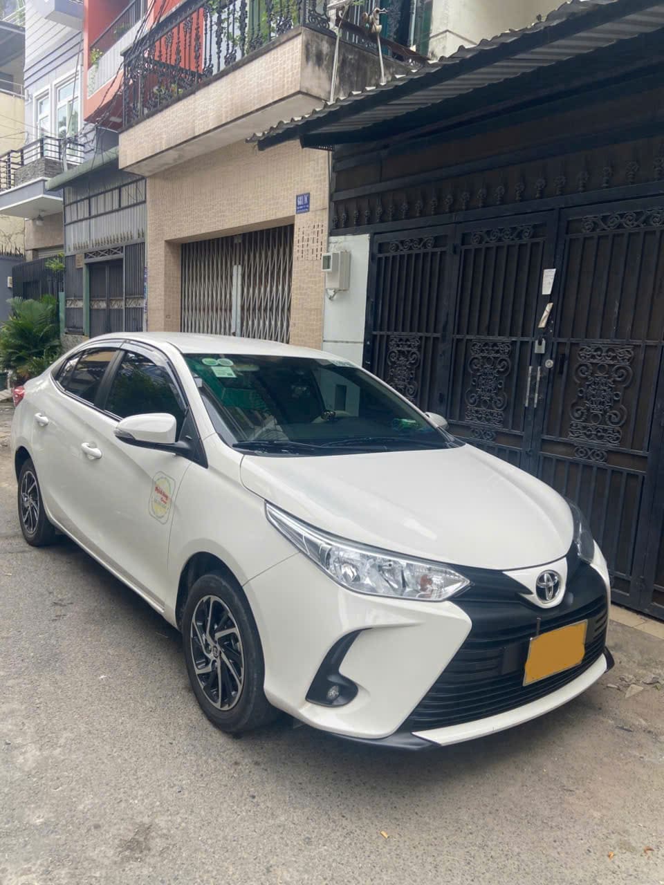 Hanoi 5-Seater Private Car Charter Service (8 Hours) Vehicle photo 7