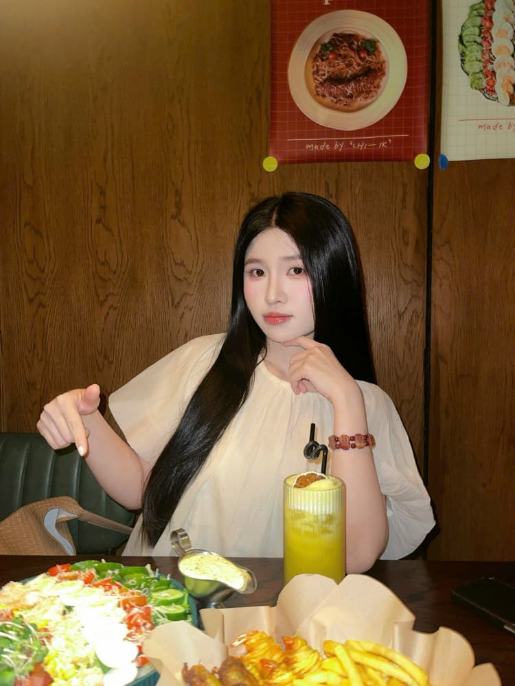 Ho Chi Minh CityLady Riders, Handsome Guides – Playful Tours