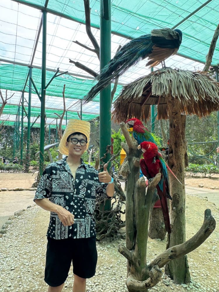 Da NangLady Riders, Handsome Guides – Playful Tours