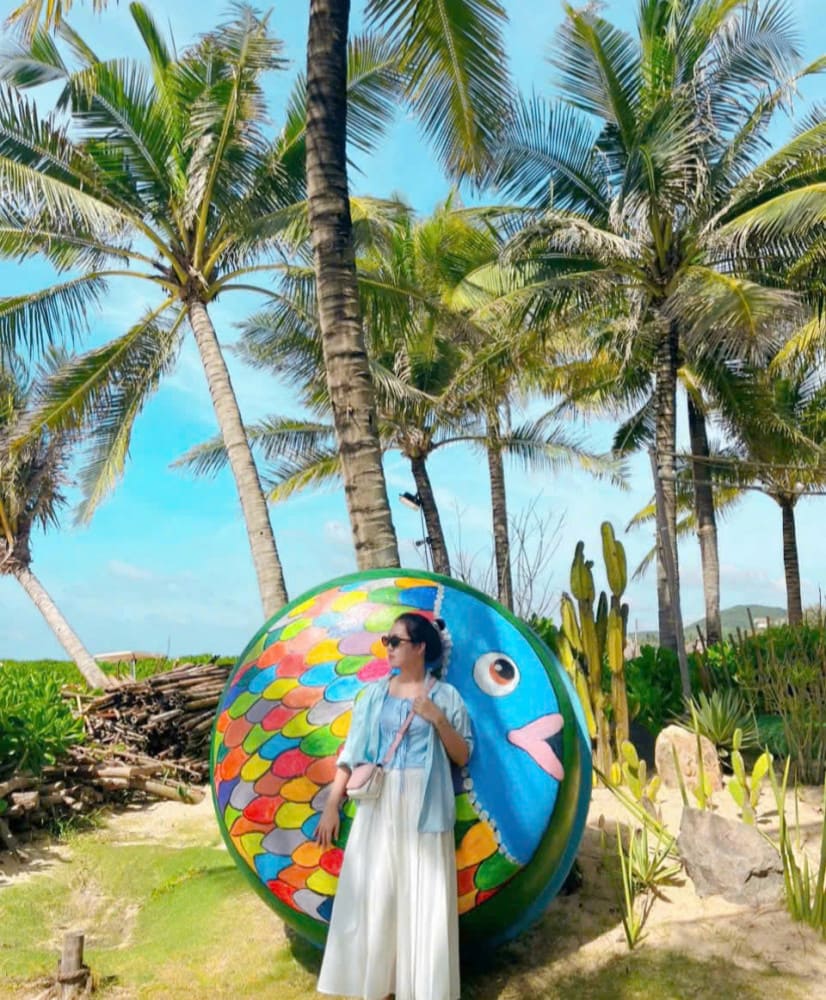 Ho Chi Minh CityLady Riders, Handsome Guides – Playful Tours