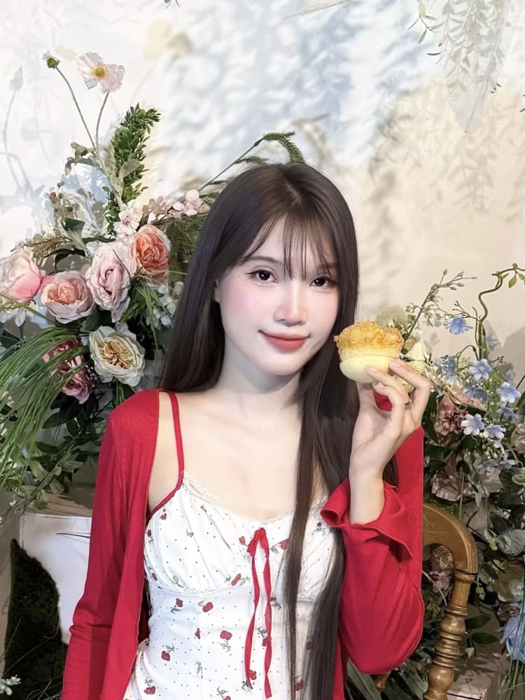 Ho Chi Minh CityLady Riders, Handsome Guides – Playful Tours