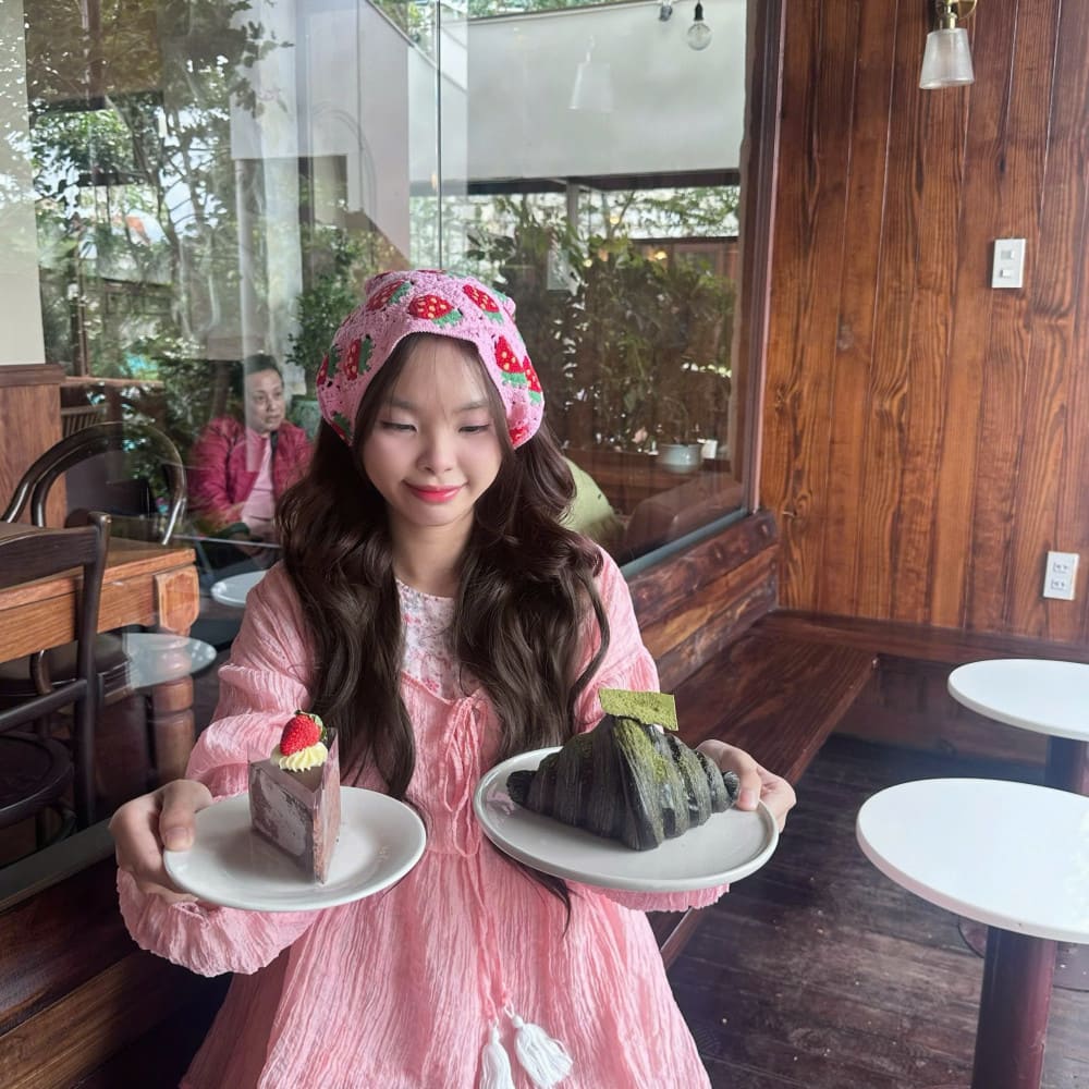 Ho Chi Minh CityLady Riders, Handsome Guides – Playful Tours