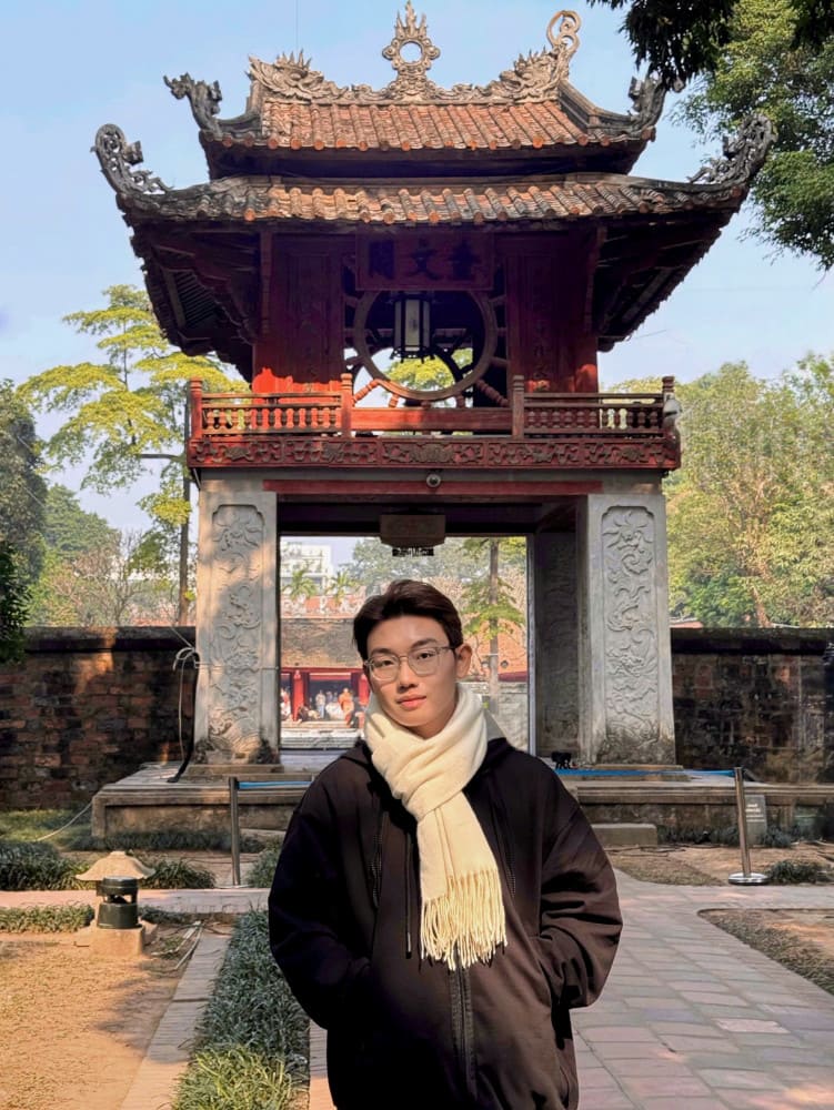 Ho Chi Minh CityLady Riders, Handsome Guides – Playful Tours