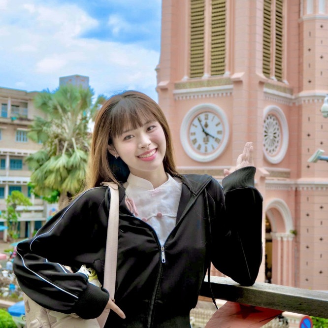 Ho Chi Minh CityLady Riders, Handsome Guides – Playful Tours