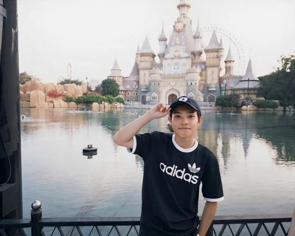 Ho Chi Minh CityLady Riders, Handsome Guides – Playful Tours