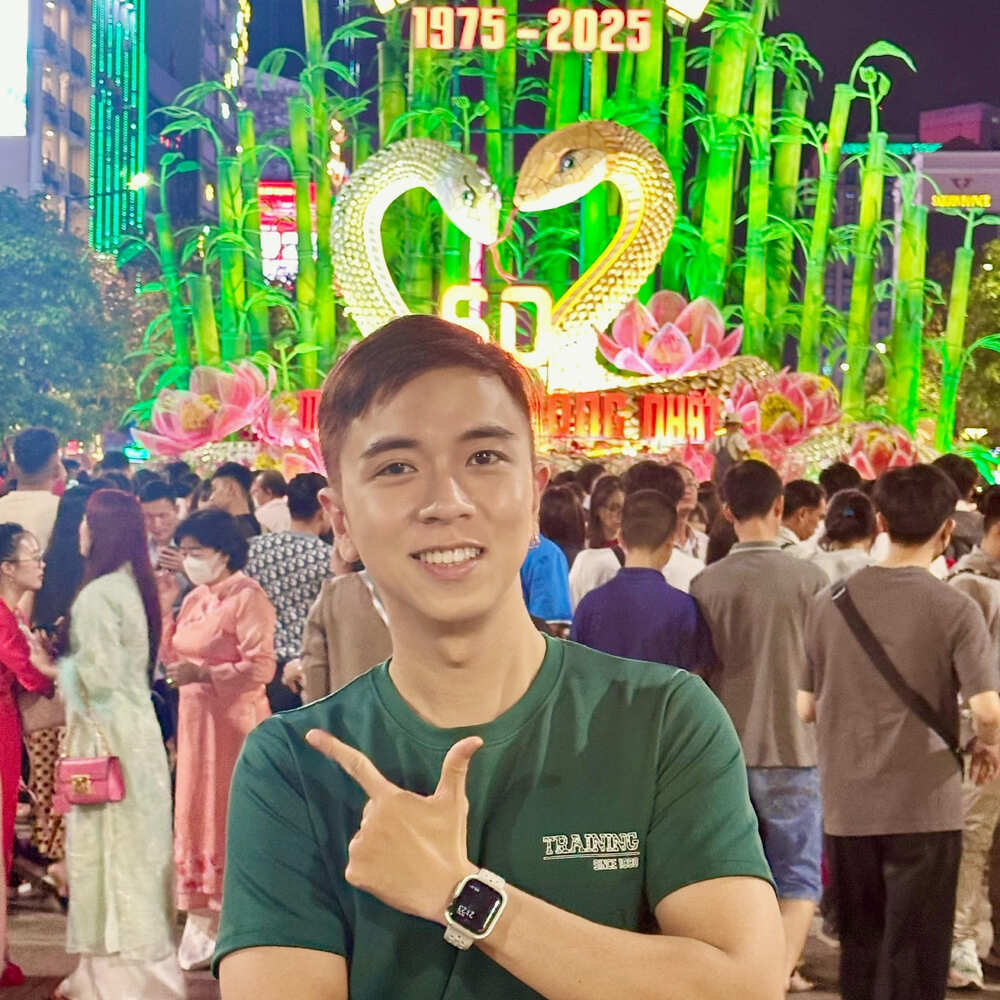  Ho Chi Minh Biker Beauties and Handsome Guides - Playfultours