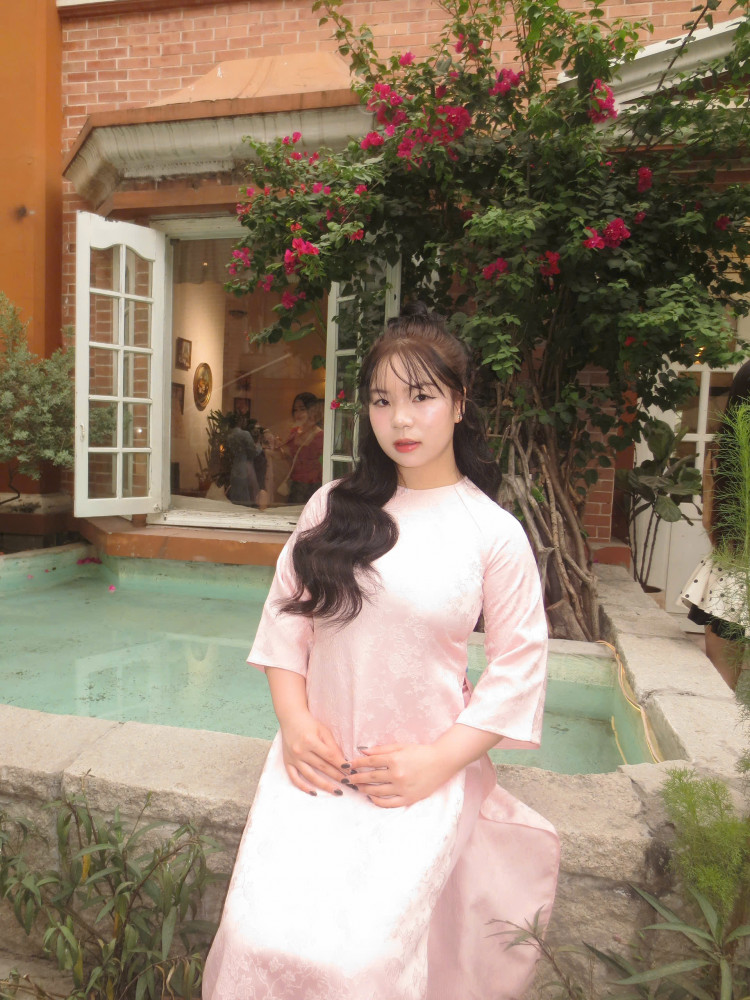 Ho Chi Minh CityLady Riders, Handsome Guides – Playful Tours