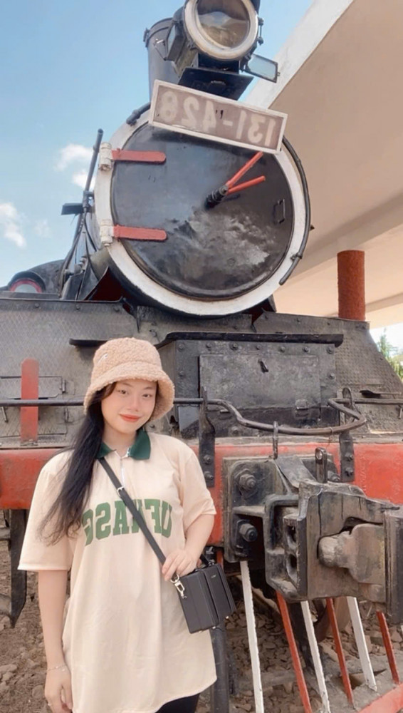 Da NangLady Riders, Handsome Guides – Playful Tours