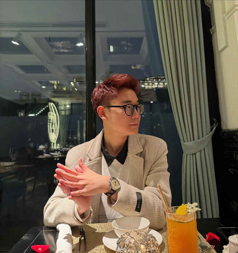 Robin Nguyen | Private Guide in Hanoi | Vietnam Local Guide