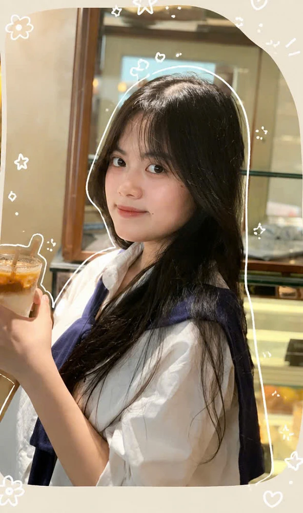 Skye | Private Guide in Hanoi | Vietnam Local Guide