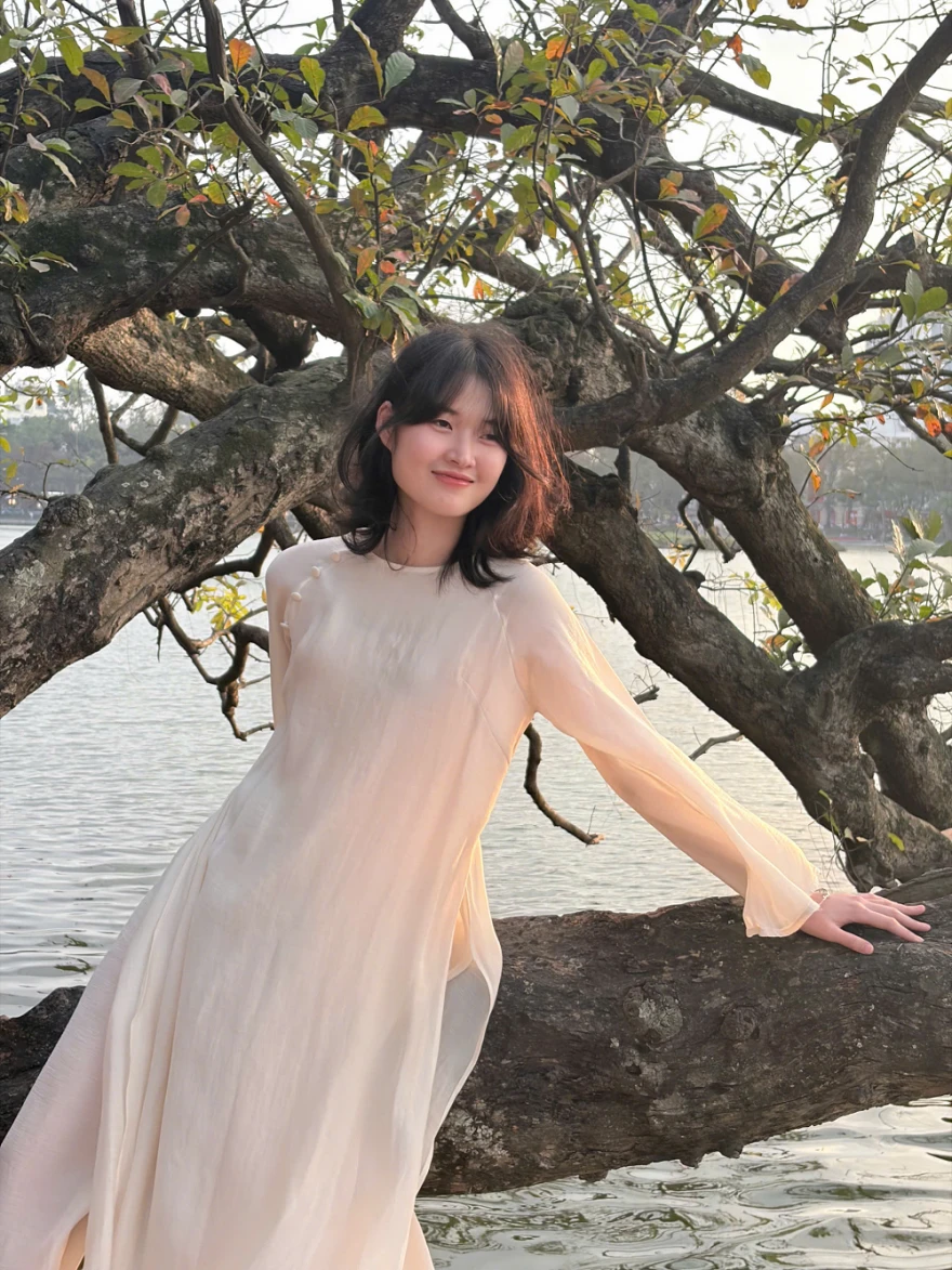 Asura | Private Guide in Ha Long Bay | Vietnam Local Guide