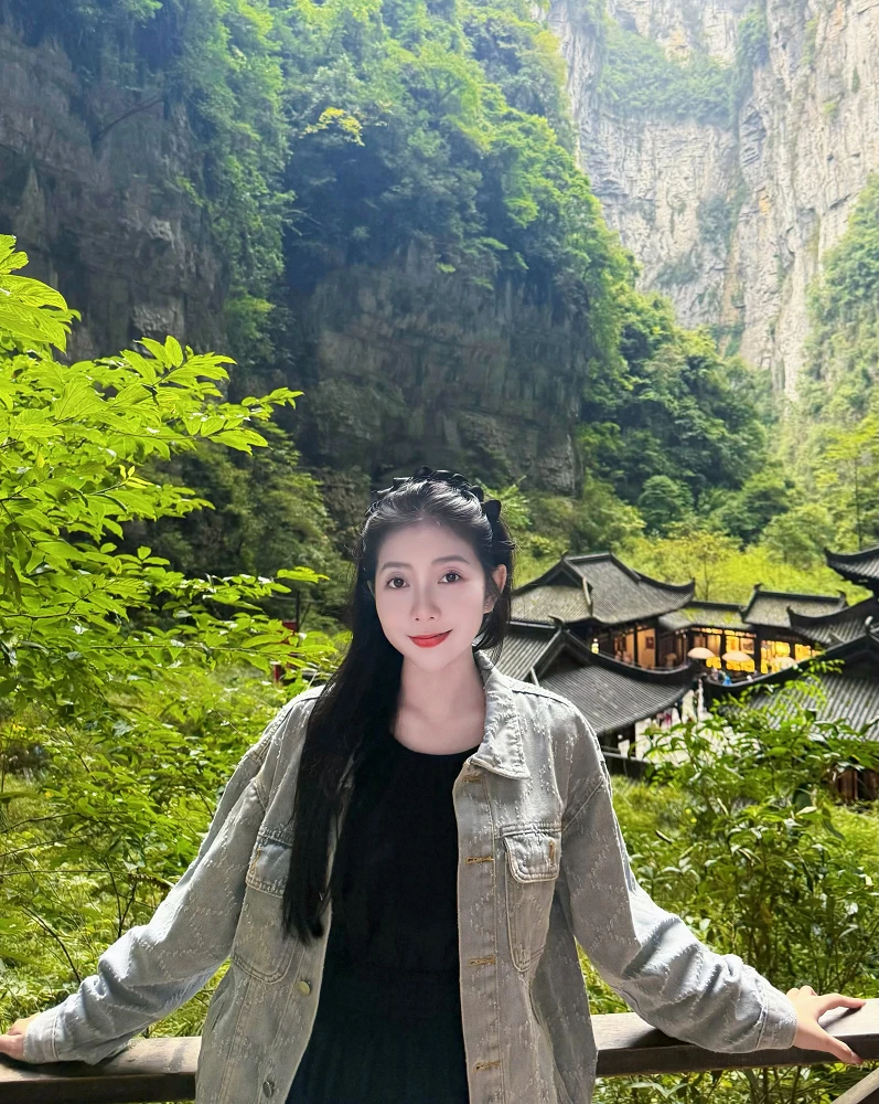 Jasmine | Recommended Private Guide in Ho Chi Minh City