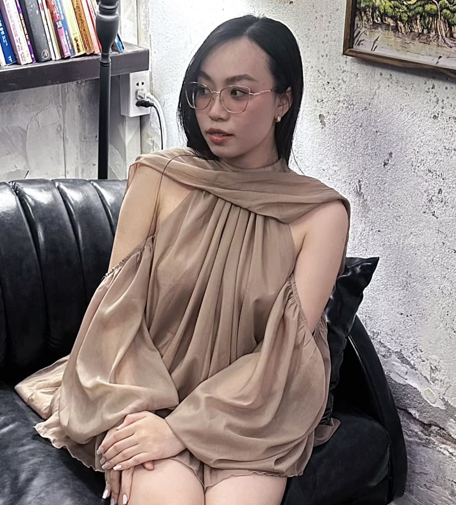 Ho Chi Minh CityLady Riders, Handsome Guides – Playful Tours