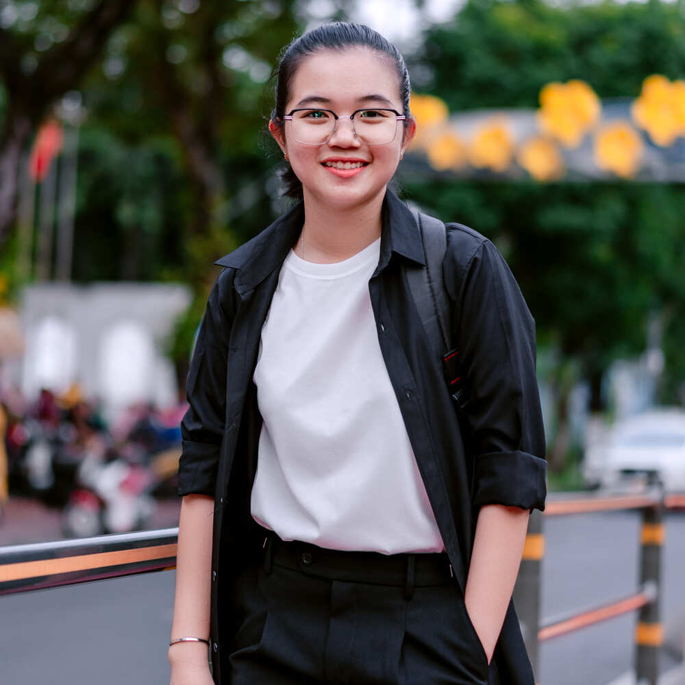  Ho Chi Minh Biker Beauties and Handsome Guides - Playfultours