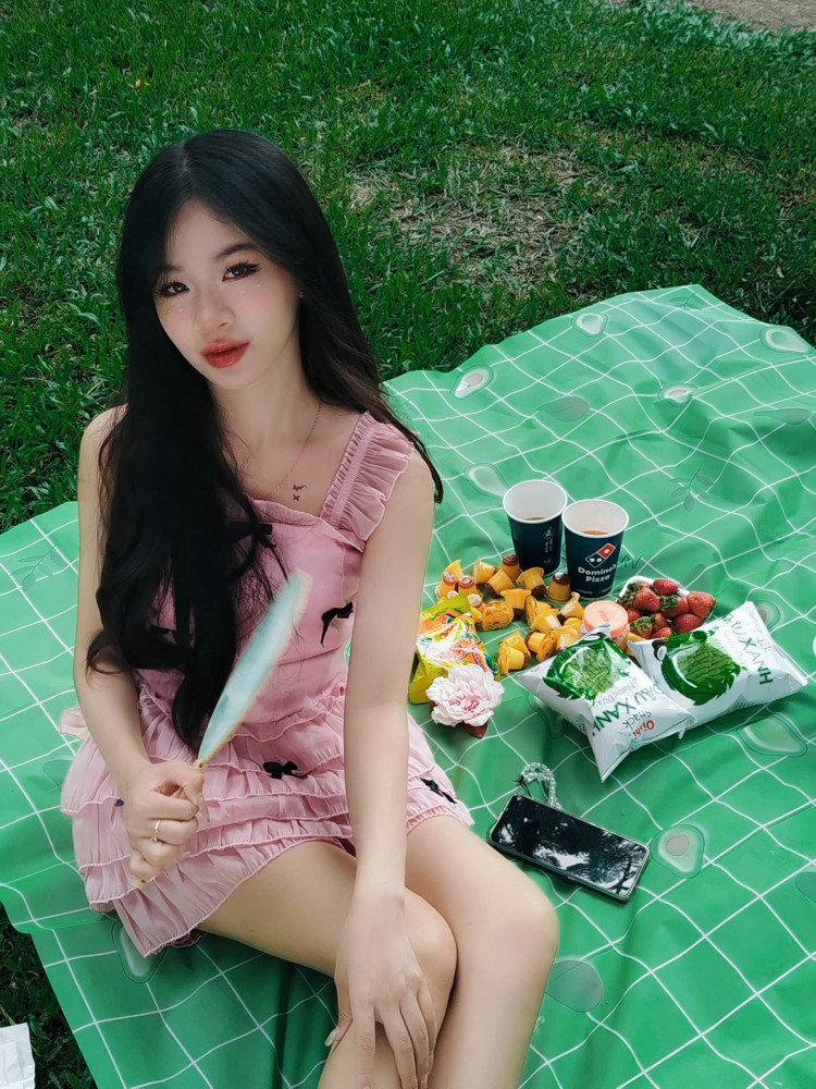 HanoiLady Riders, Handsome Guides – Playful Tours