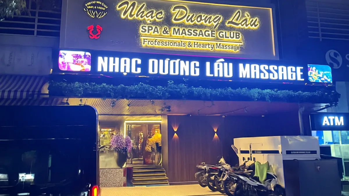 Nhạc Dương Lầu Spa & Massage