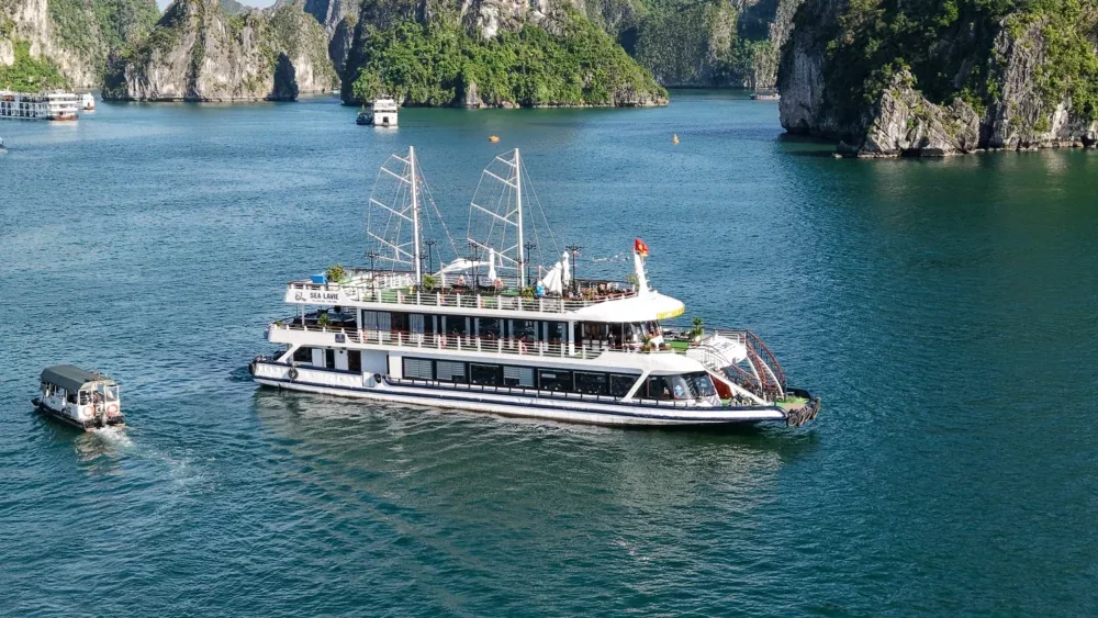 Ha Long Bay Day Cruise