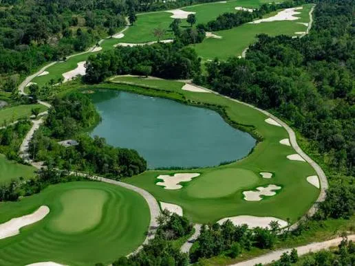 Eschuri Vung Bau Golf Course