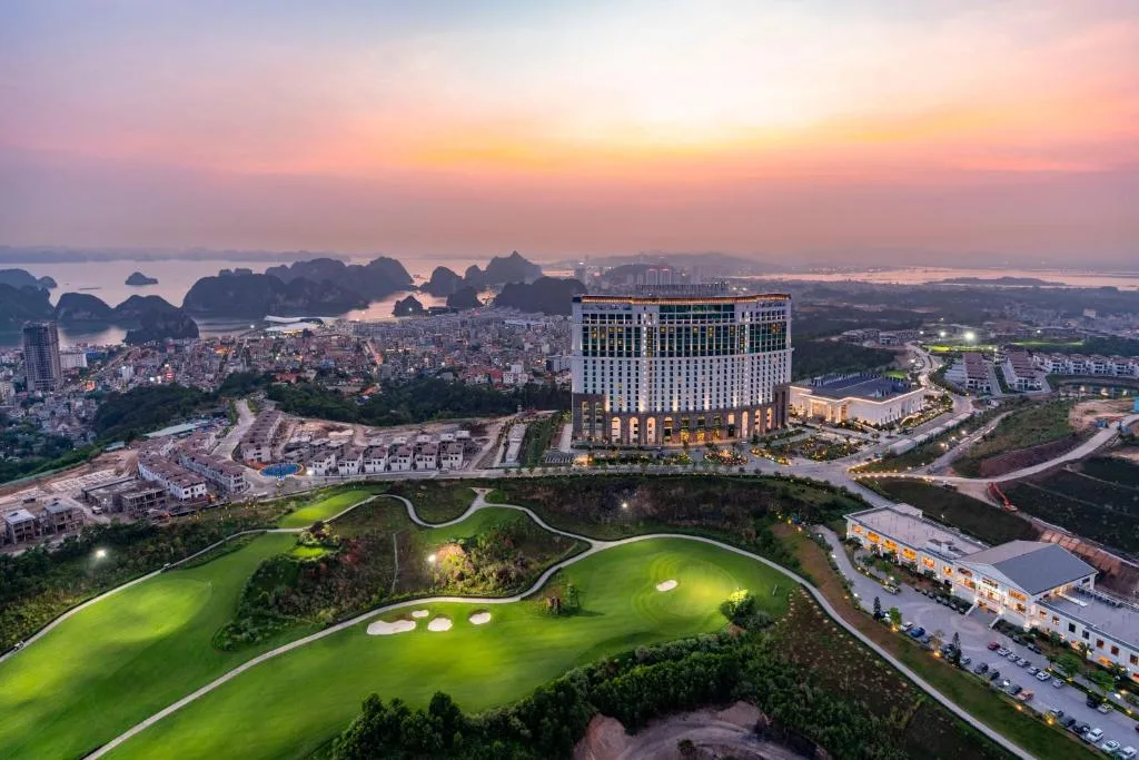 FLC Ha Long Bay Golf Club & Luxury Resort