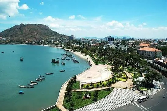 Front Beach Park (Cong vien Bai Truoc)
