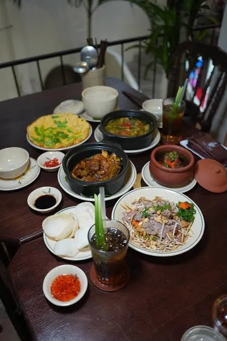 Thi Tam Home-style Rice Restaurant (Cơm Quê Thị Tấm)